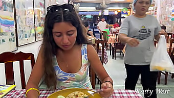 Panty-Less Teen Katty Flaunts Her Pussy In Public