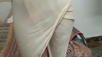 Lamiendo Facial Y Coño En Un Caliente Video De Milf