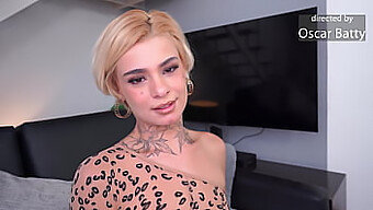 Russah, Une Superbe Blonde Brésilienne, Éprouve Un Plaisir Intense Avec La Grosse Bite De Big Jahman Dans Une Session Anale Béante