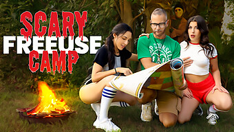 Erlebe Den Nervenkitzel Eines Safeword Play Camps Mit Freeuse Fantasy, In Dem Gal Ritchie, Selena Ivy Und Calvin Hardy Zu Sehen Sind.