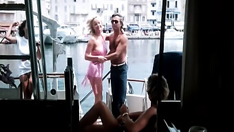 Porno Français Vintage: Une Rencontre Chaude À St. Tropez