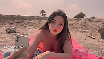 Süßer Teen Wird Am Strand Von Gut Bestücktem Mann Ins Gesicht Gefickt